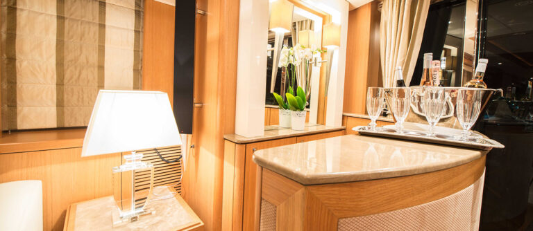 Motor Yacht EMOJI - 004