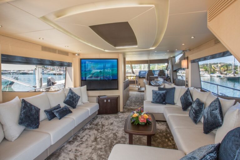 Motor Yacht FINEZZA - Salon