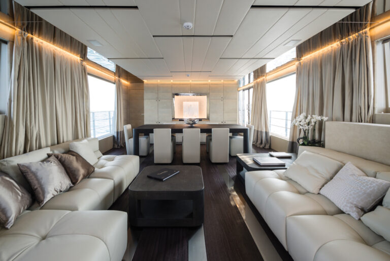 Motor Yacht FOAM-19
