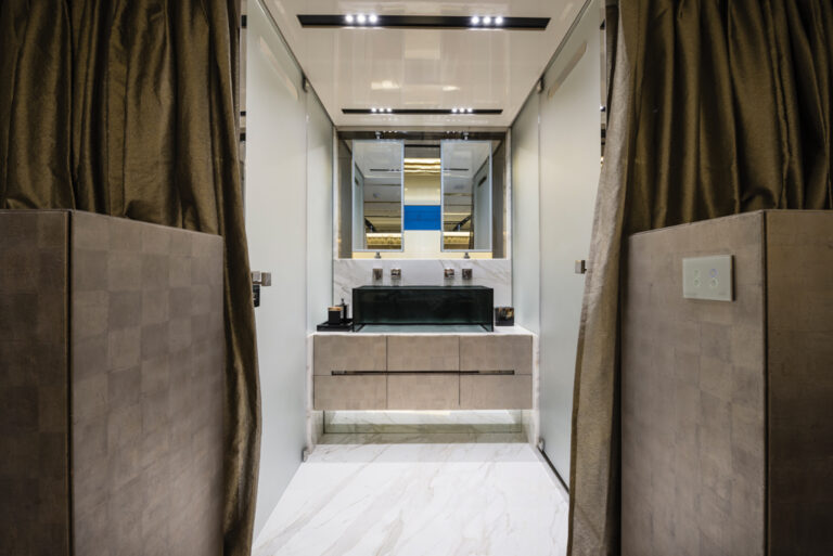 Motor Yacht FOAM-28
