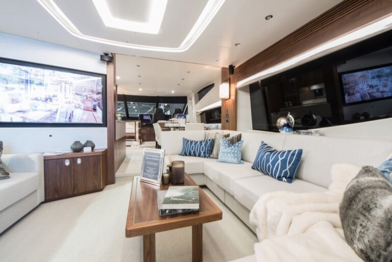 Motor Yacht GLASAX - 008