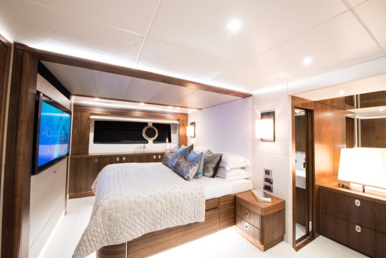 Motor Yacht GLASAX - 012
