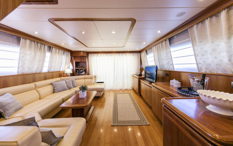 Motor Yacht GORGEOUS - 005