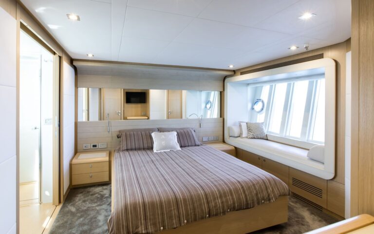 Motor Yacht IGELE - Master cabin