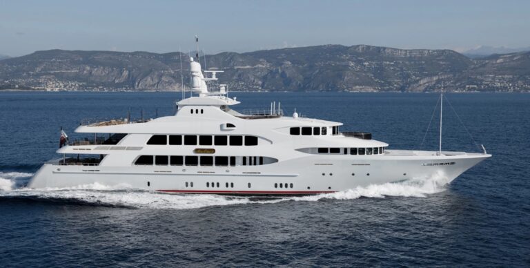 Motor Yacht IRON BLONDE