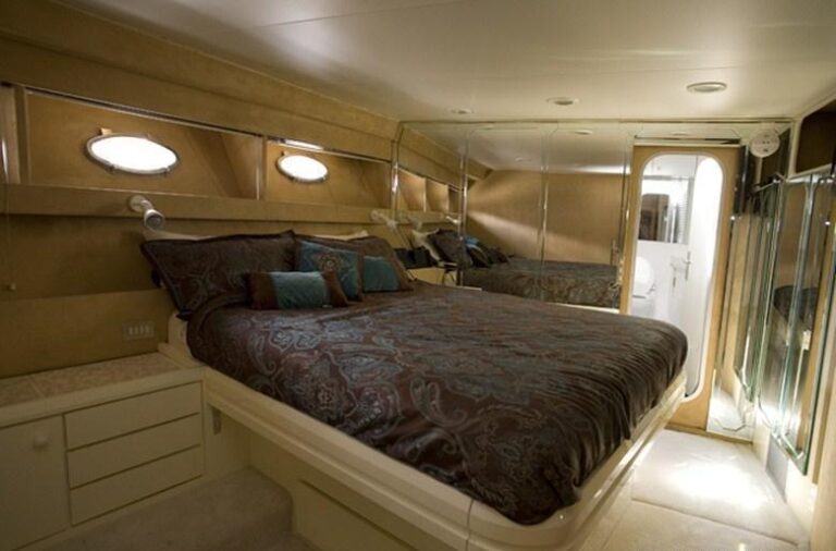 Motor Yacht JUSTINE -  VIP Cabin