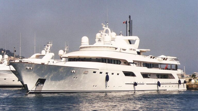 Motor Yacht LADY HAYA - Mitsubishi