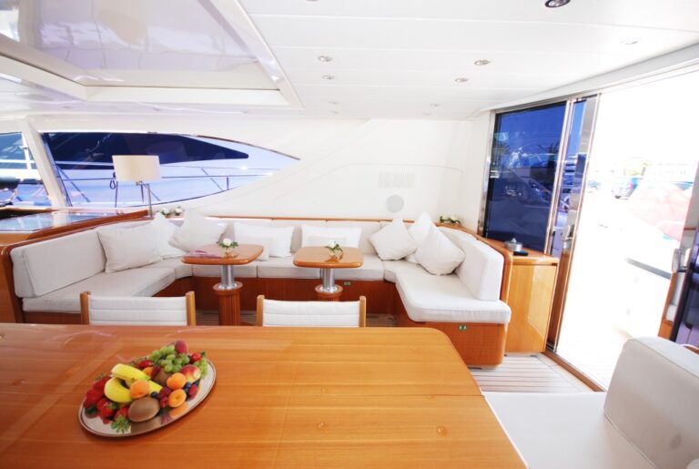 Motor Yacht LADY SPLASH - Upper salon 2
