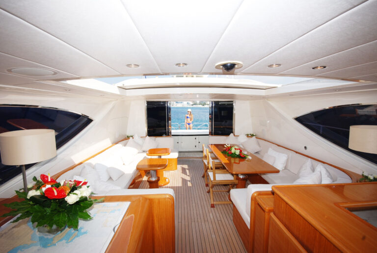 Motor Yacht LADY SPLASH - Upper salon 4
