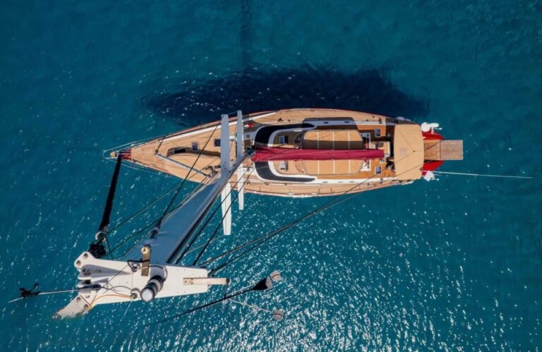 Motor Yacht LILLA