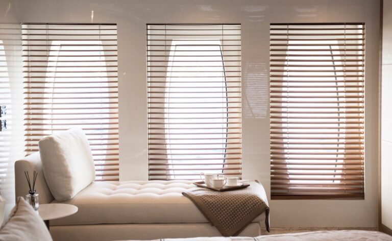 Motor Yacht LIQUID SKY By CMB Yachts - Interior Detail