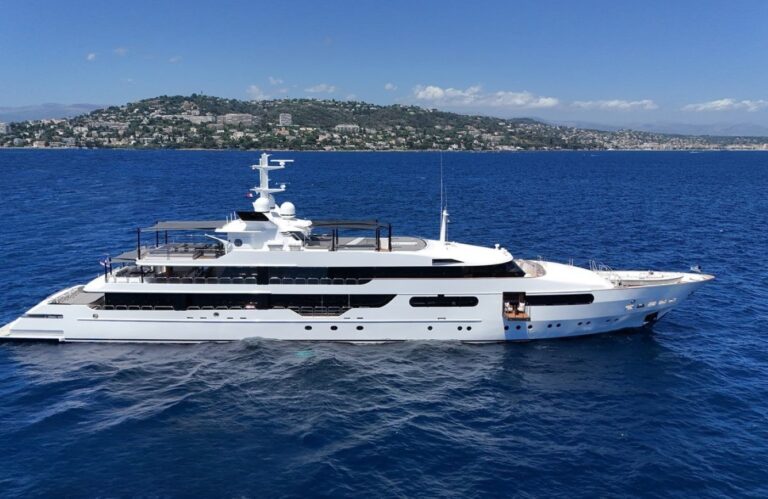 Motor Yacht MAGNA GRECIA
