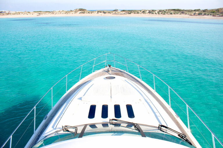Motor Yacht MANZANA - Bow