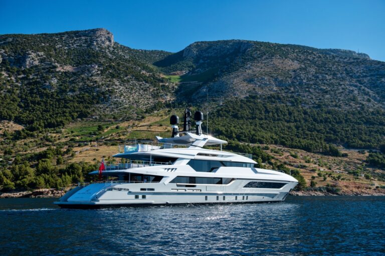 Motor Yacht MY MAYVA