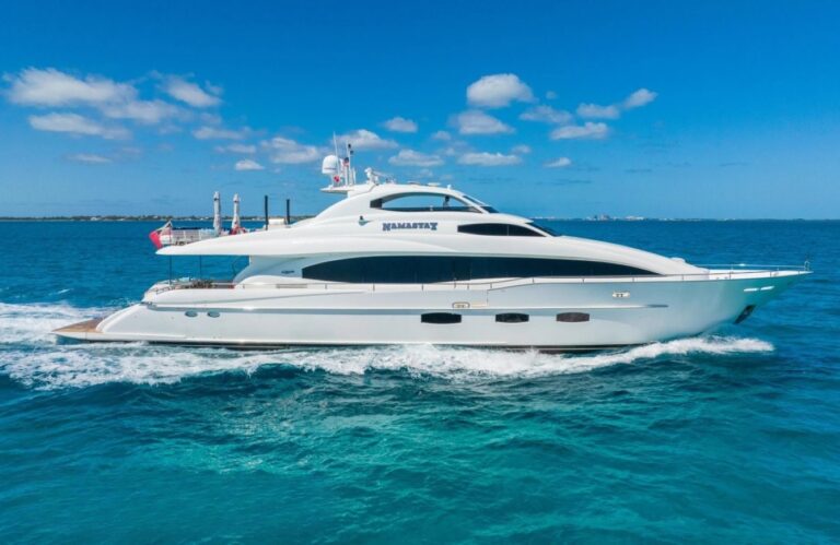 Motor Yacht NAMASTAY