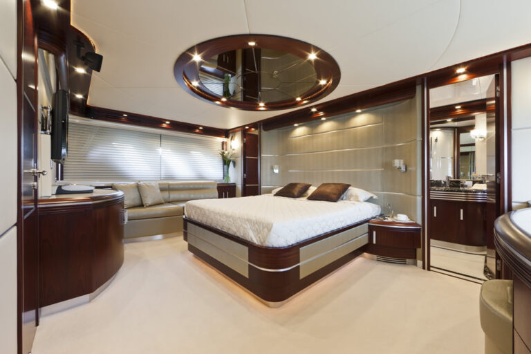 Motor Yacht NASEEM - Master Cabin