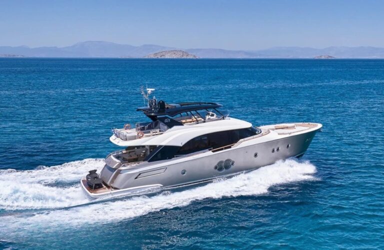 Motor Yacht NAYLA