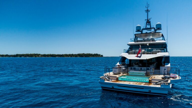 Motor Yacht NORTHERN ESCAPE
