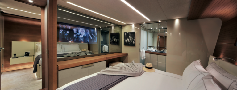 Motor Yacht O - VIP cabin