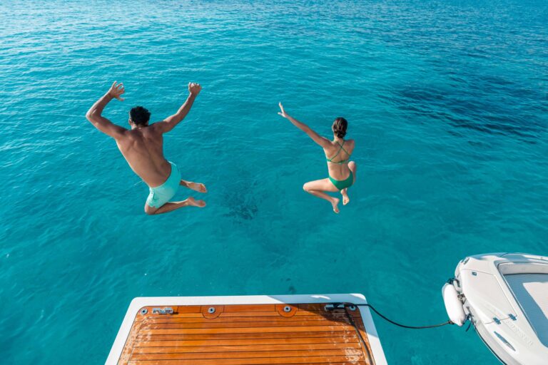 Motor Yacht OURANOS Swim By Admiral Yachts