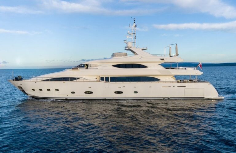 Motor Yacht PARADISE