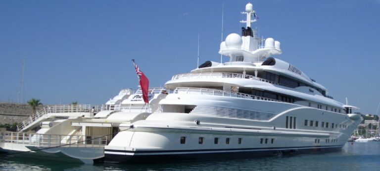 Motor Yacht PELORUS - Image credit to SuperyachtFan