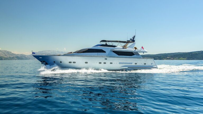 Motor Yacht PHANTOM