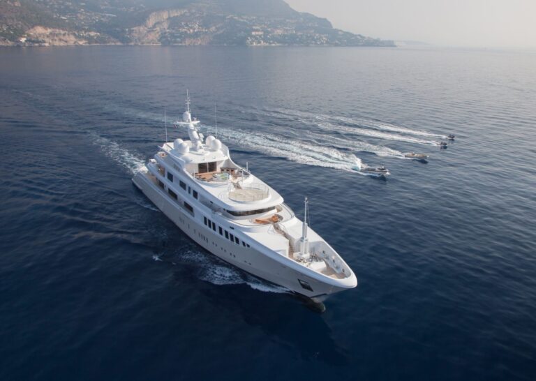 Motor Yacht PLAN B