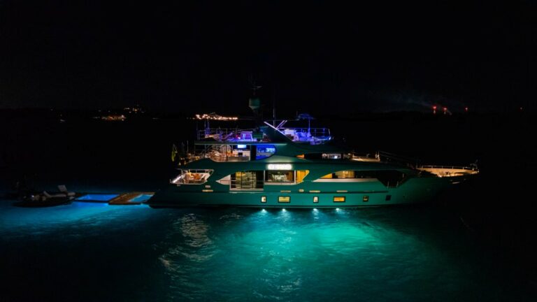 Motor Yacht REHAB