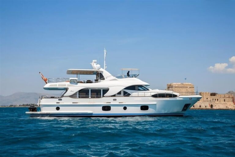 Motor Yacht Rebecca V