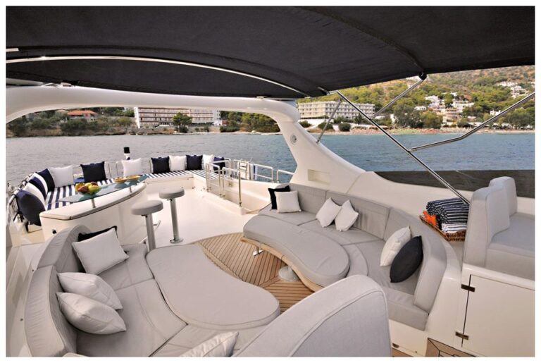 Motor Yacht SAFWA 1 - aft exterior