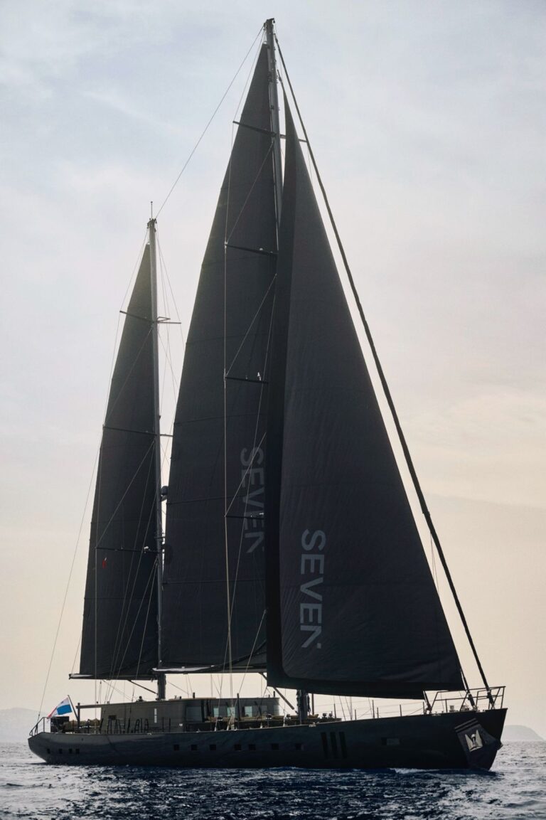 Motor Yacht SEVEN