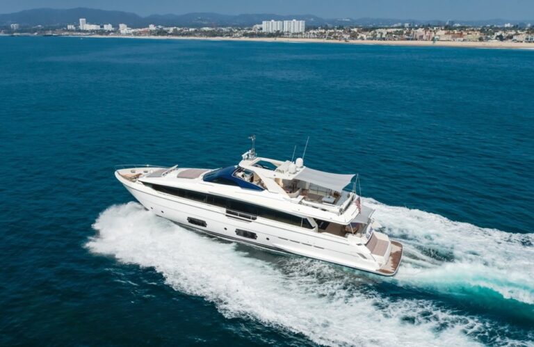 Motor Yacht SOL SHINE