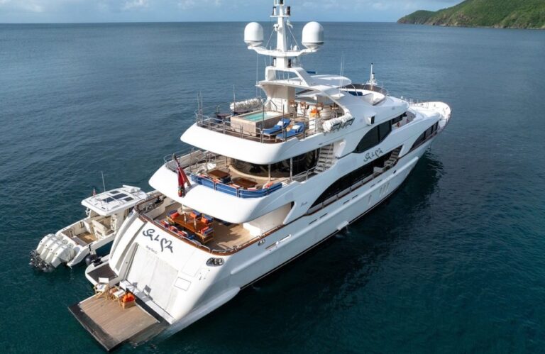 Motor Yacht SUR LA MER