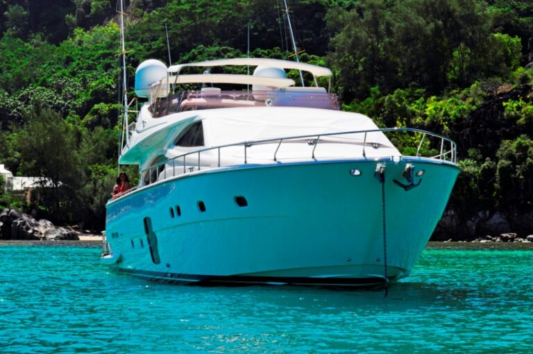 Motor Yacht Sea Stream At Anchor