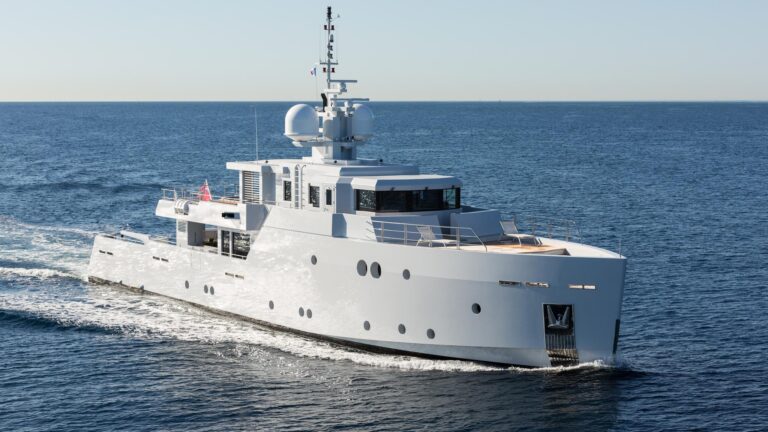 Motor Yacht Sexy Fish - Tansu Yachts - on the run