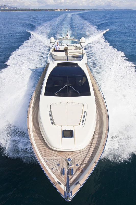 Motor Yacht Stinray M - From Above