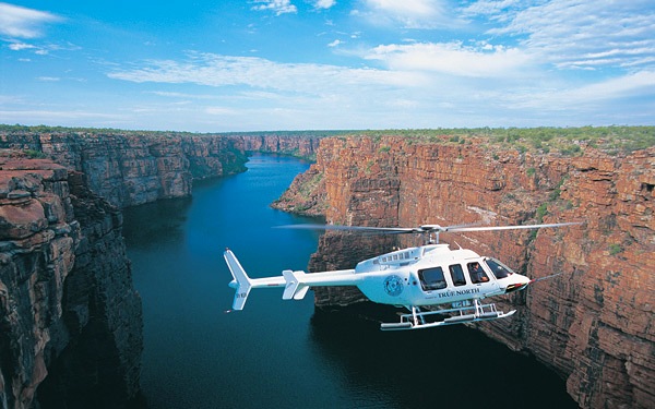 Motor Yacht True North Heli Cliff