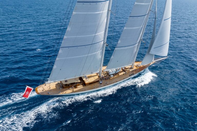 Motor Yacht Windrose Of Amsterdam