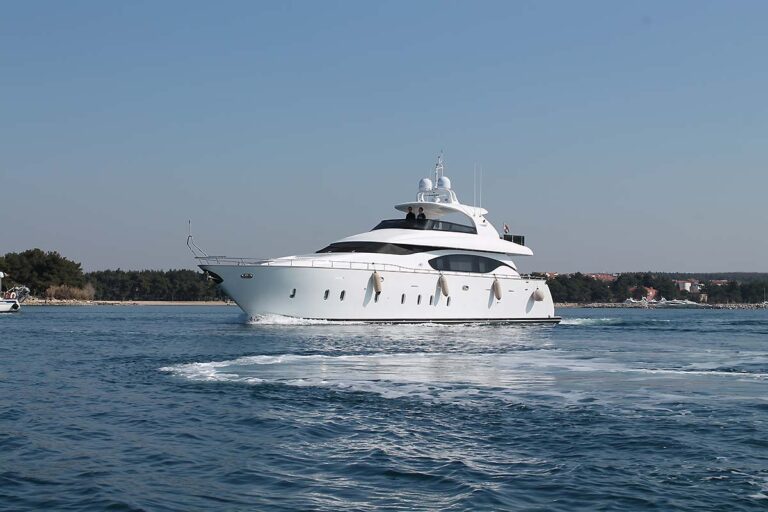 Motor yacht 888 - 002