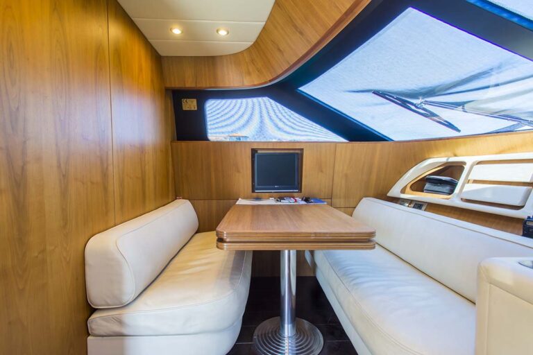 Motor yacht 888 - 017