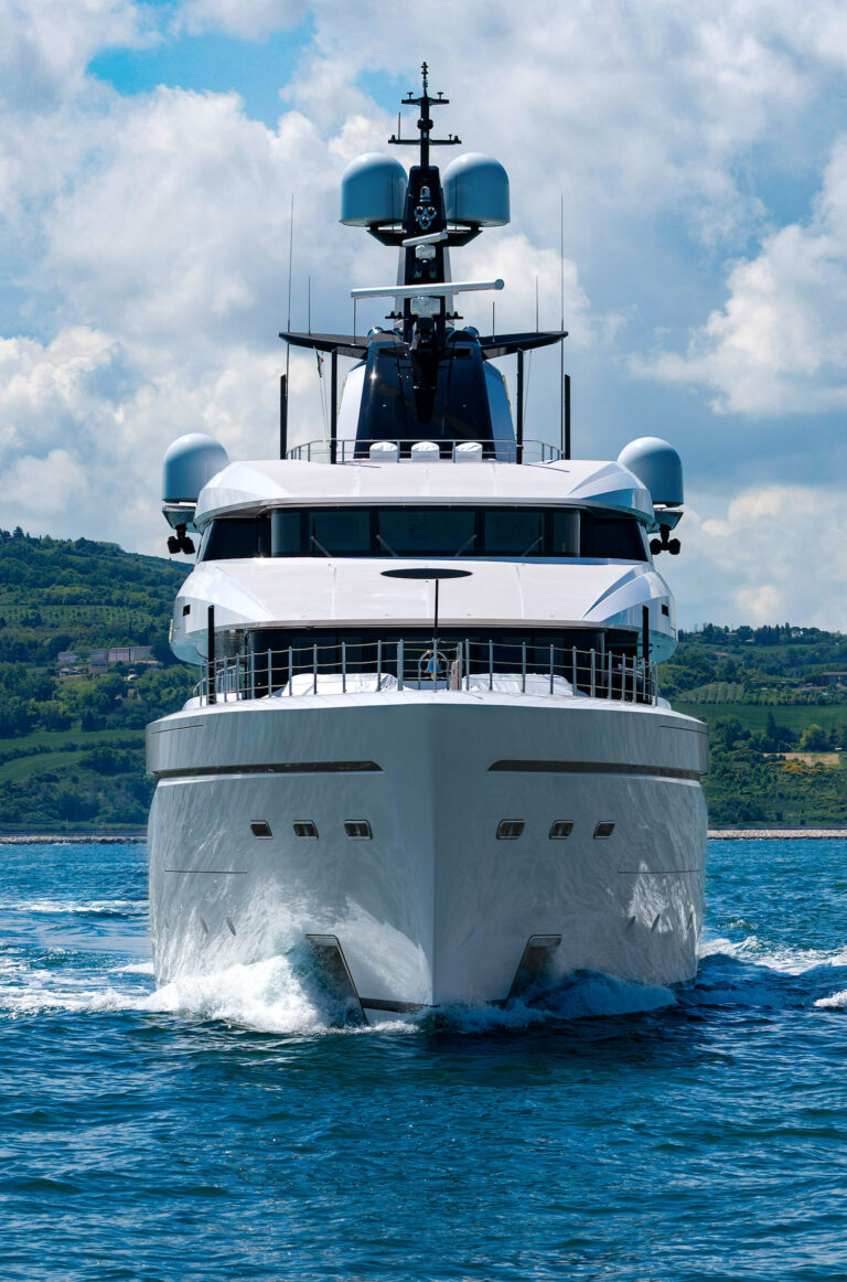 Motor Yacht AMOR A VIDA
