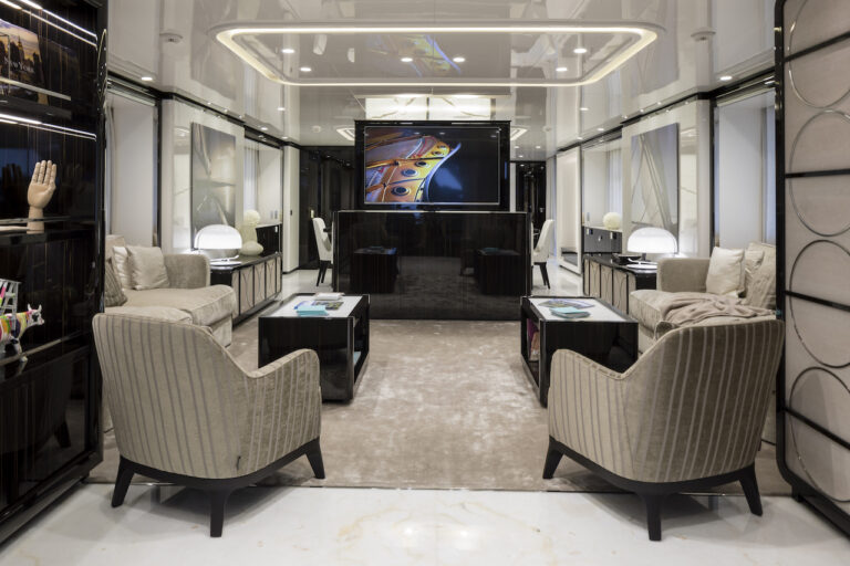 Motor Yacht ANDIAMO - Salon