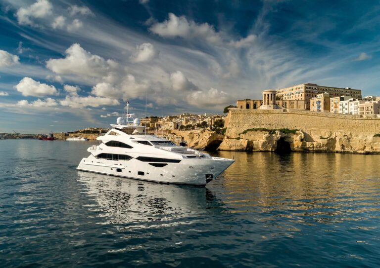 Motor Yacht ANYA