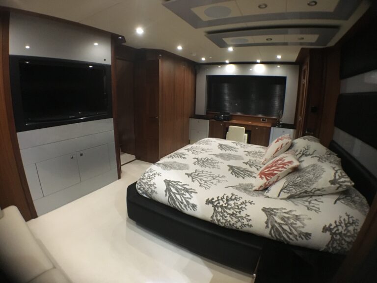 Motor yacht ASCENSION -  007