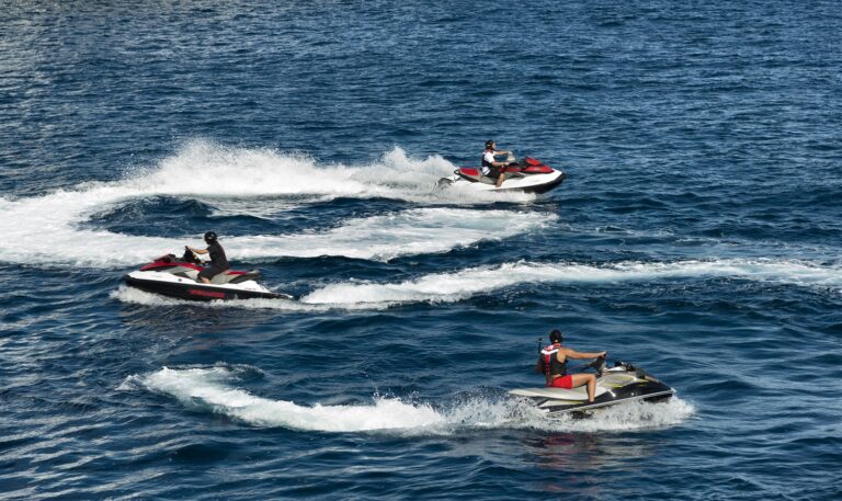 Motor yacht CHAKRA - Toys