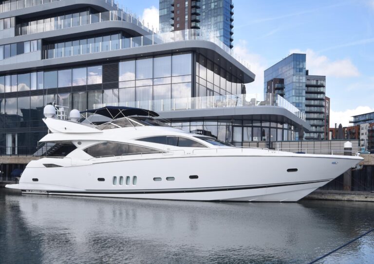 Motor Yacht CHESS
