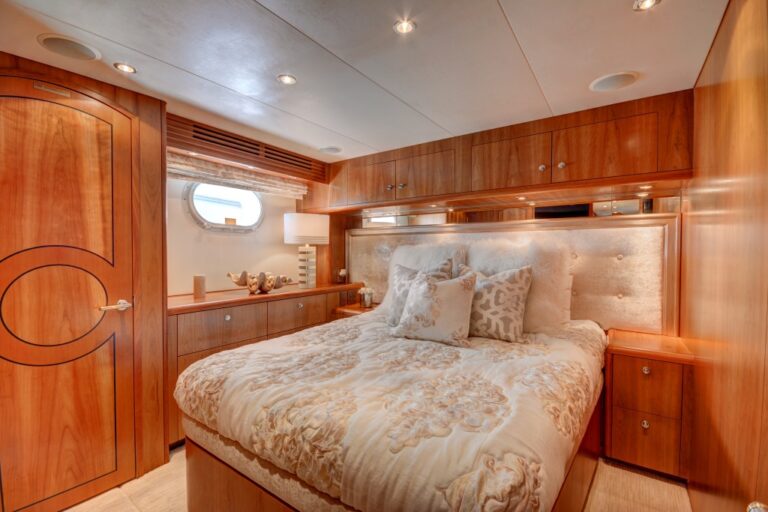 Motor yacht CRESCENDO - Double cabin 1