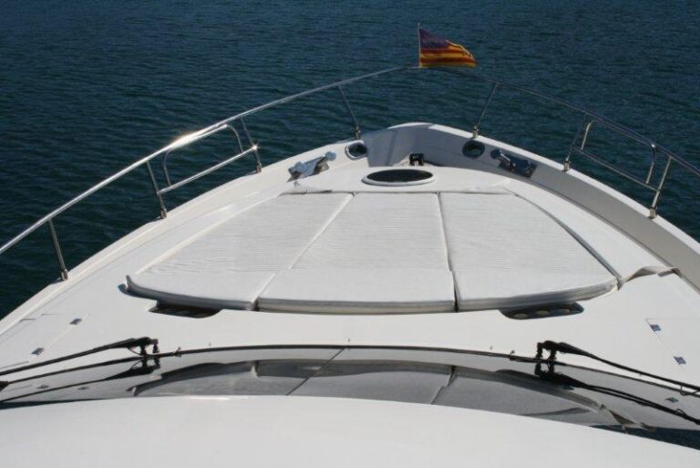 Motor yacht CRIDAMAR -  Bow