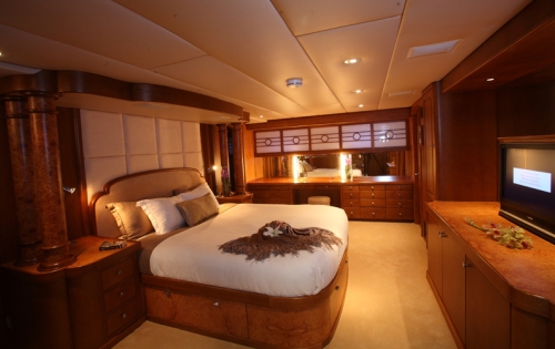 Motor yacht DAYDREAM -  Master Cabin